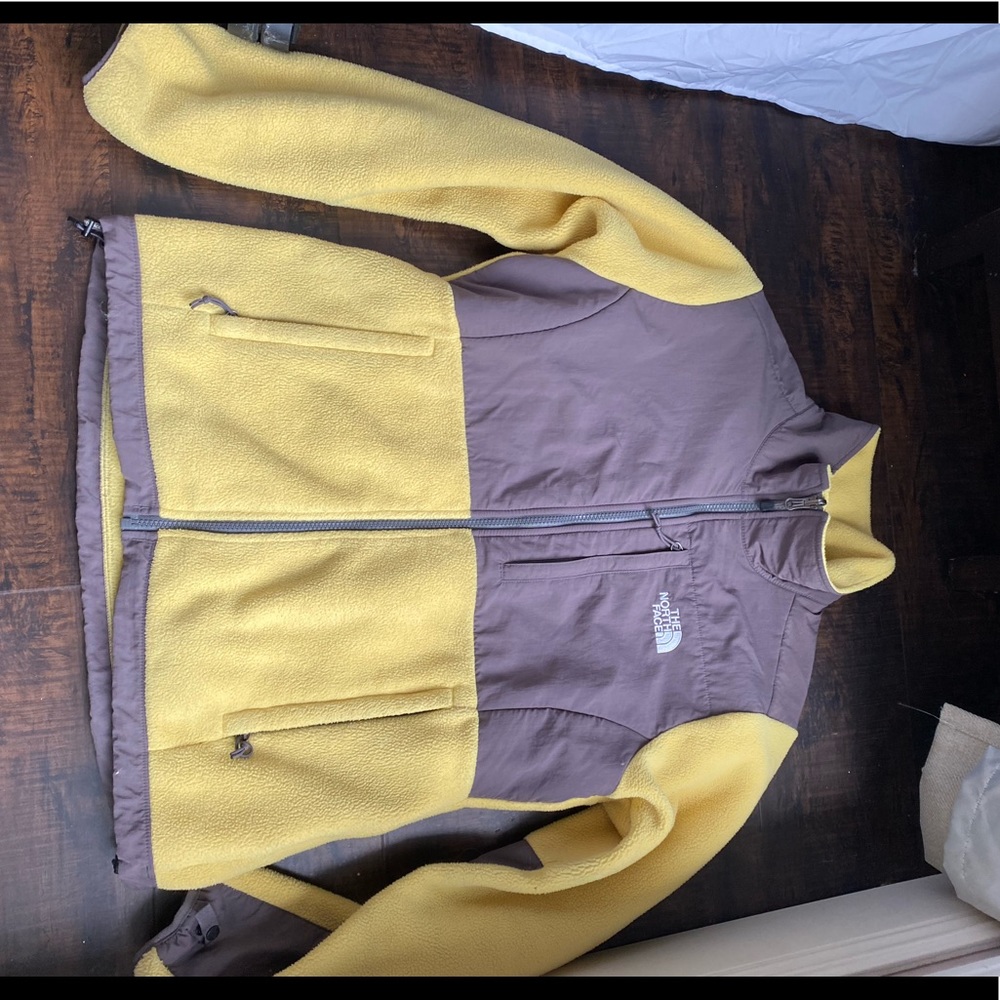 North face jacket - Picture 2 of 4